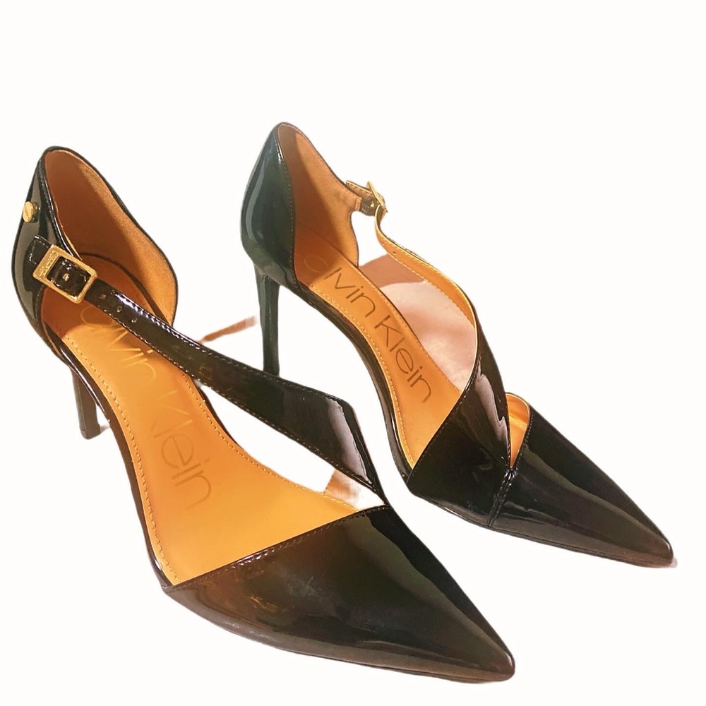 Calvin Klein - Black Patent Leather 3.5in Pumps - Size 8